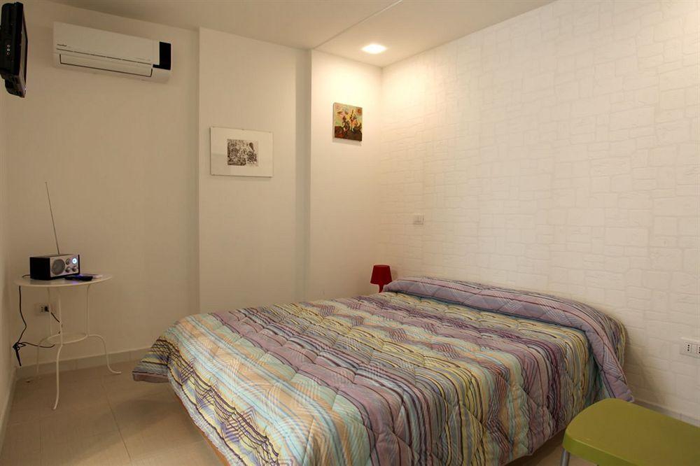 Dormidame Bed & Breakfast Napoli Bagian luar foto